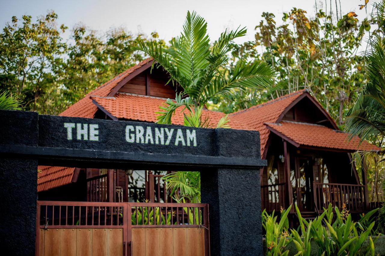 The Granyam Garden Cottage Batununggul Exterior foto